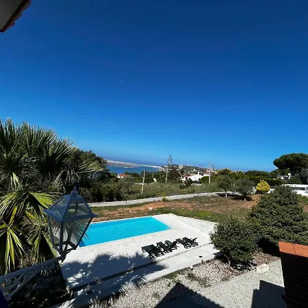 Hostel Local Monte Horeb Nadadouro