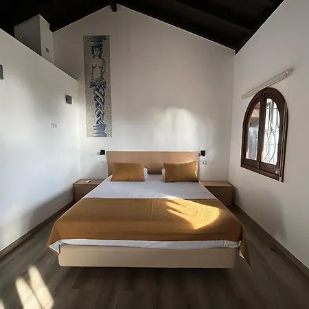 Hostel Local Monte Horeb Nadadouro