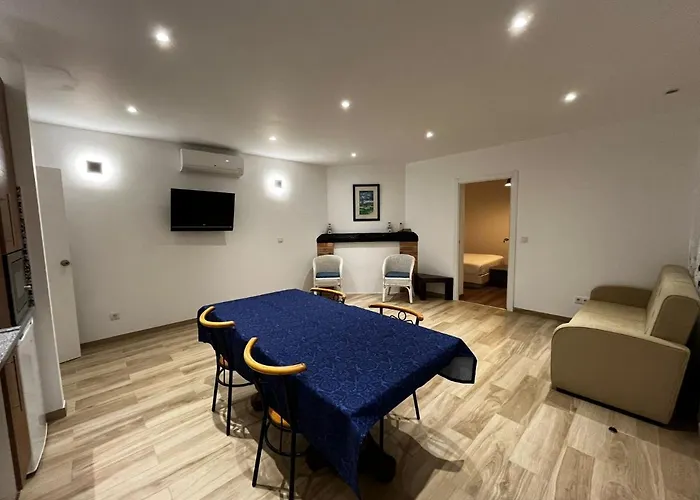 Local Monte Horeb Auberge de jeunesse *